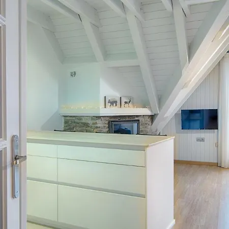 Saplan Real Estate Pijauert * Les